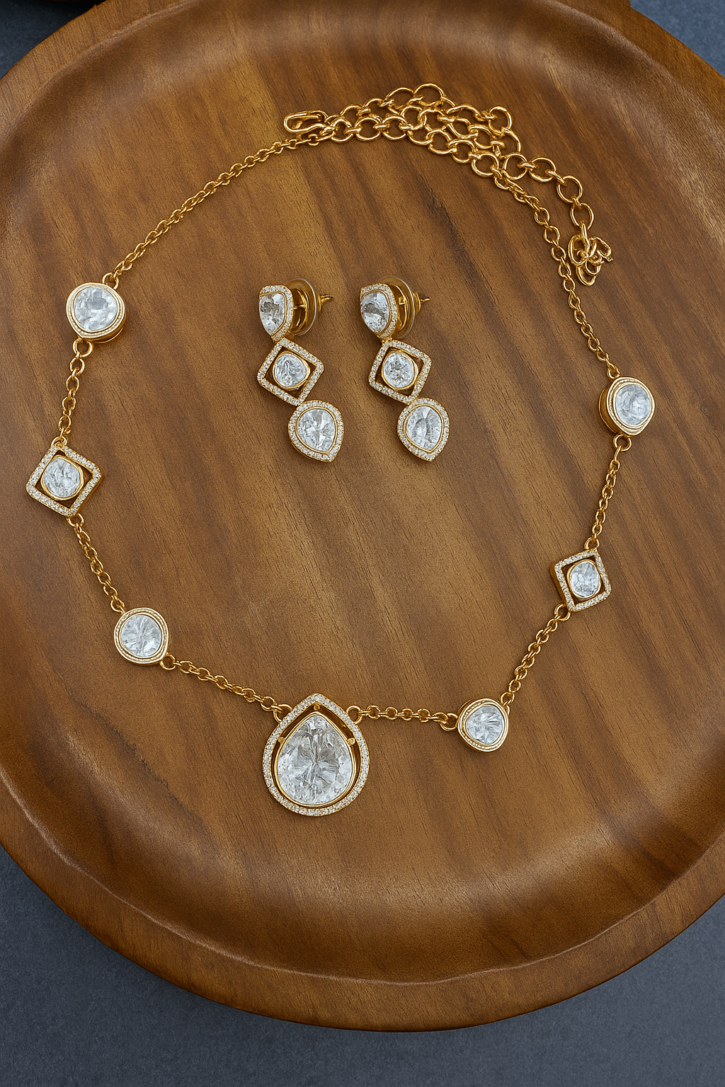 Heeti Chain Set