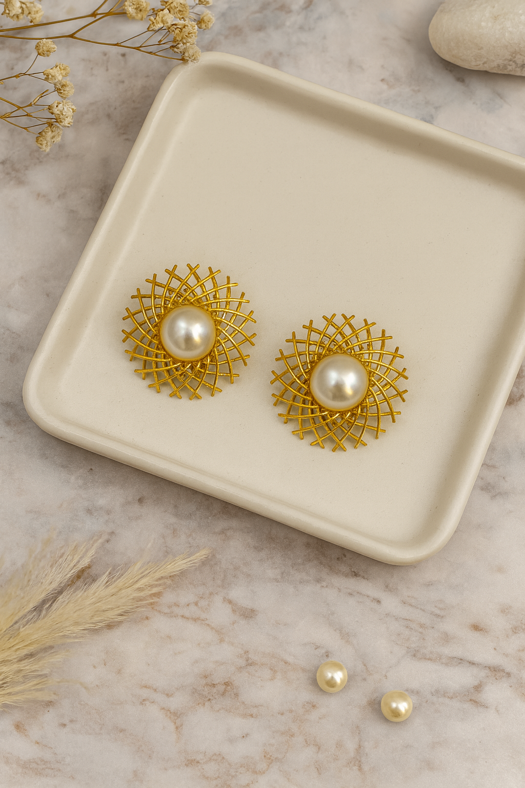 Vira Mesh Studs