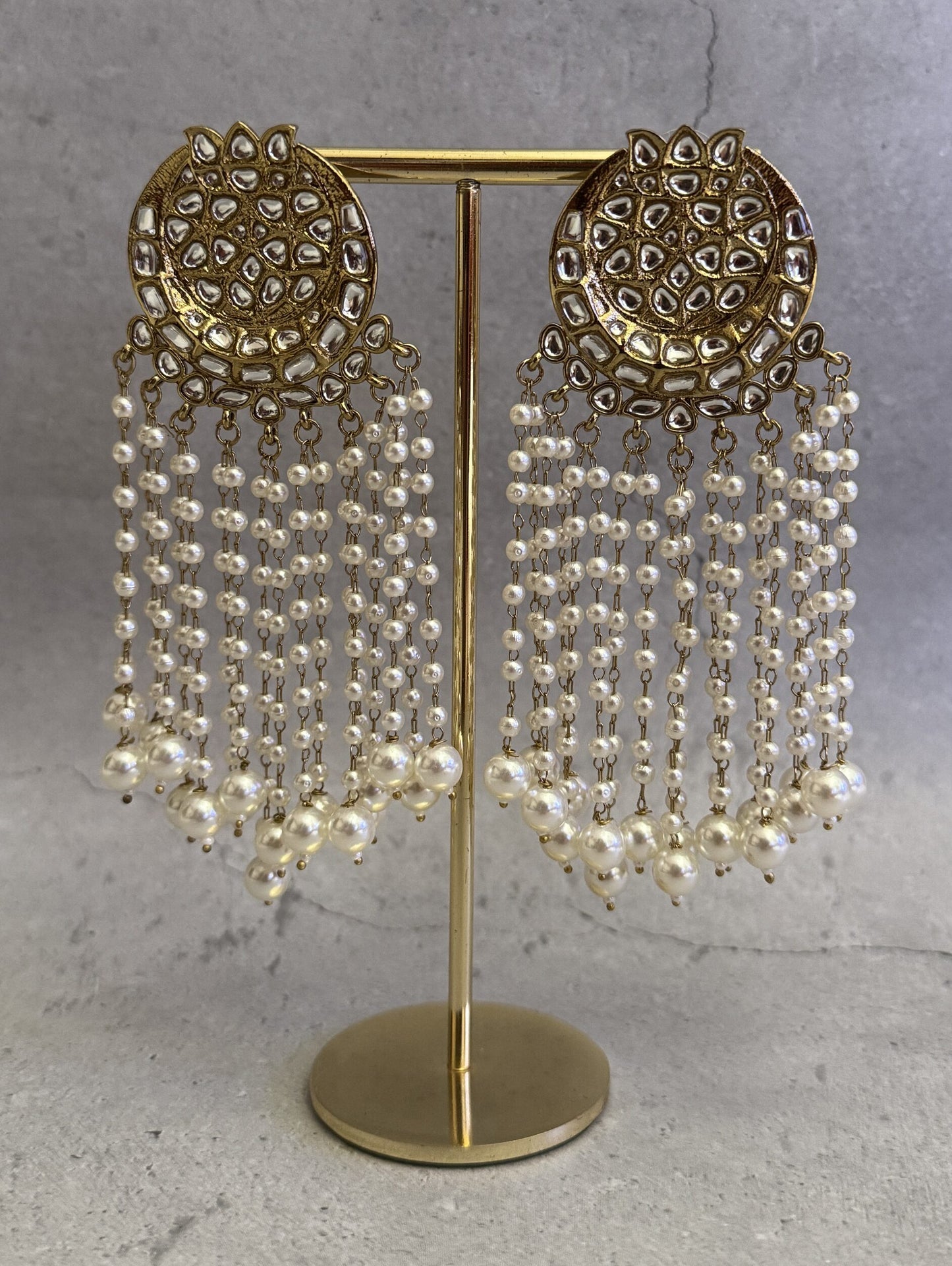 Chaand Pearl Tassel Earring
