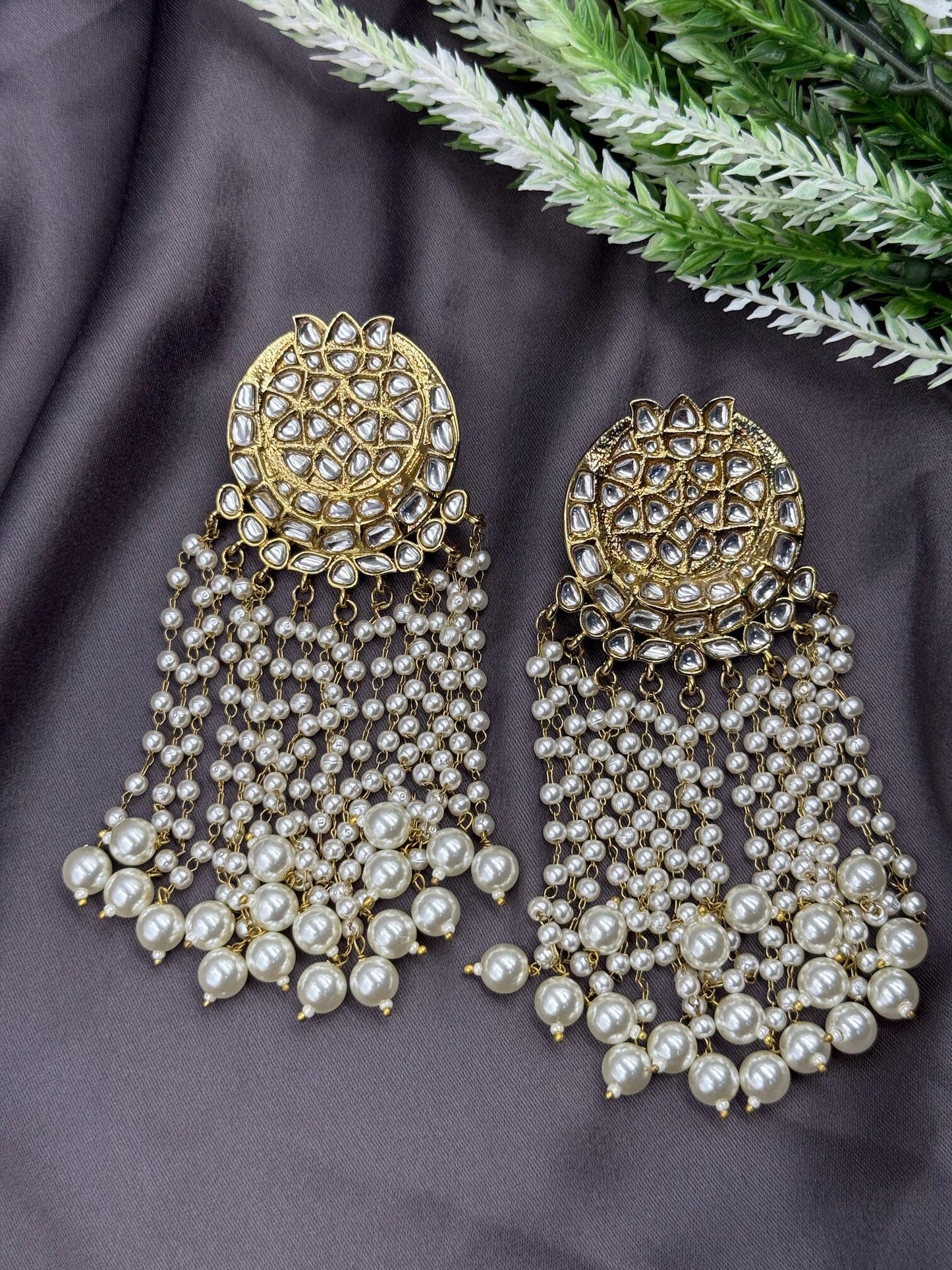 Chaand Pearl Tassel Earring