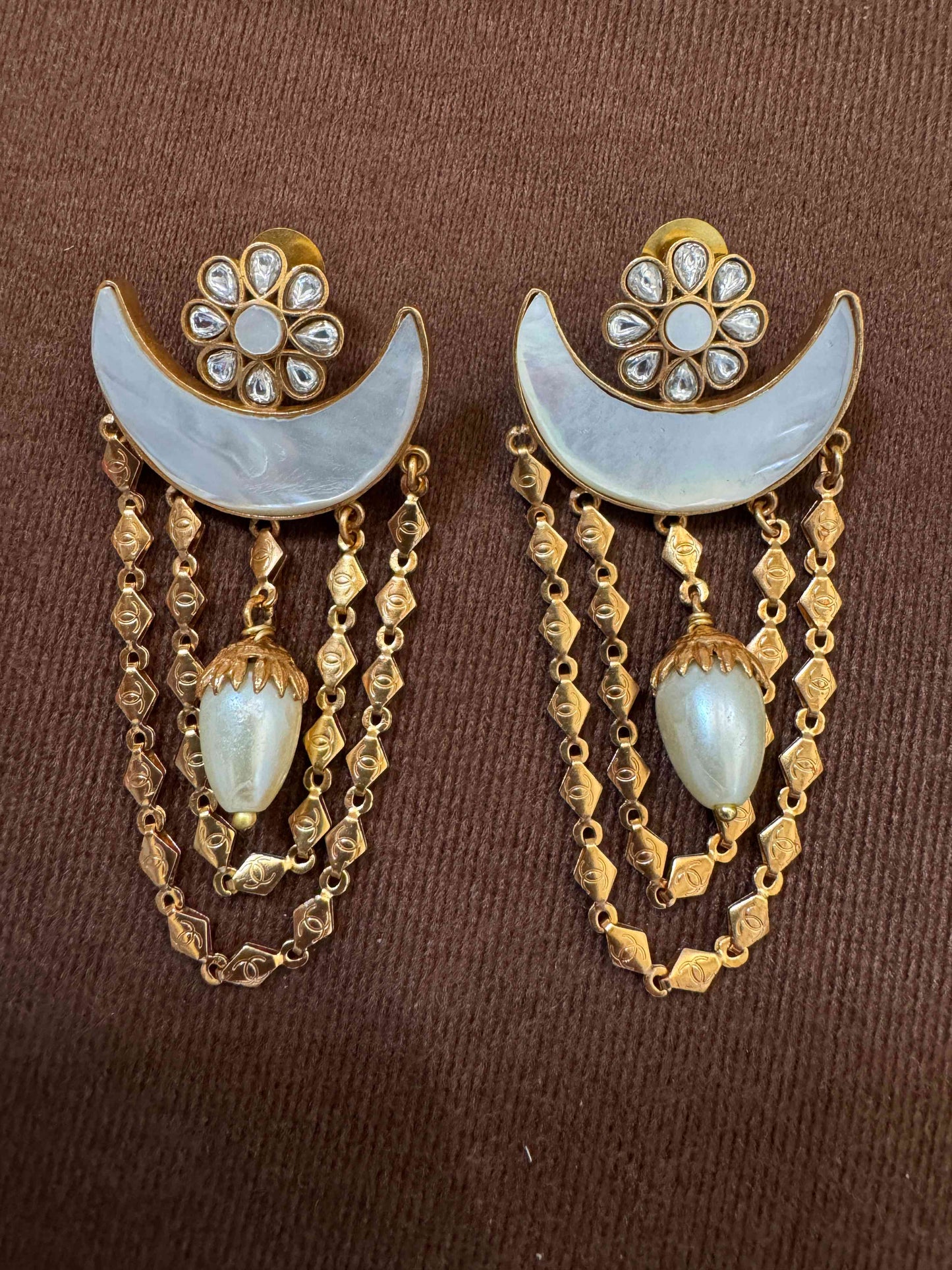 Mop Loop Chaand Danglers