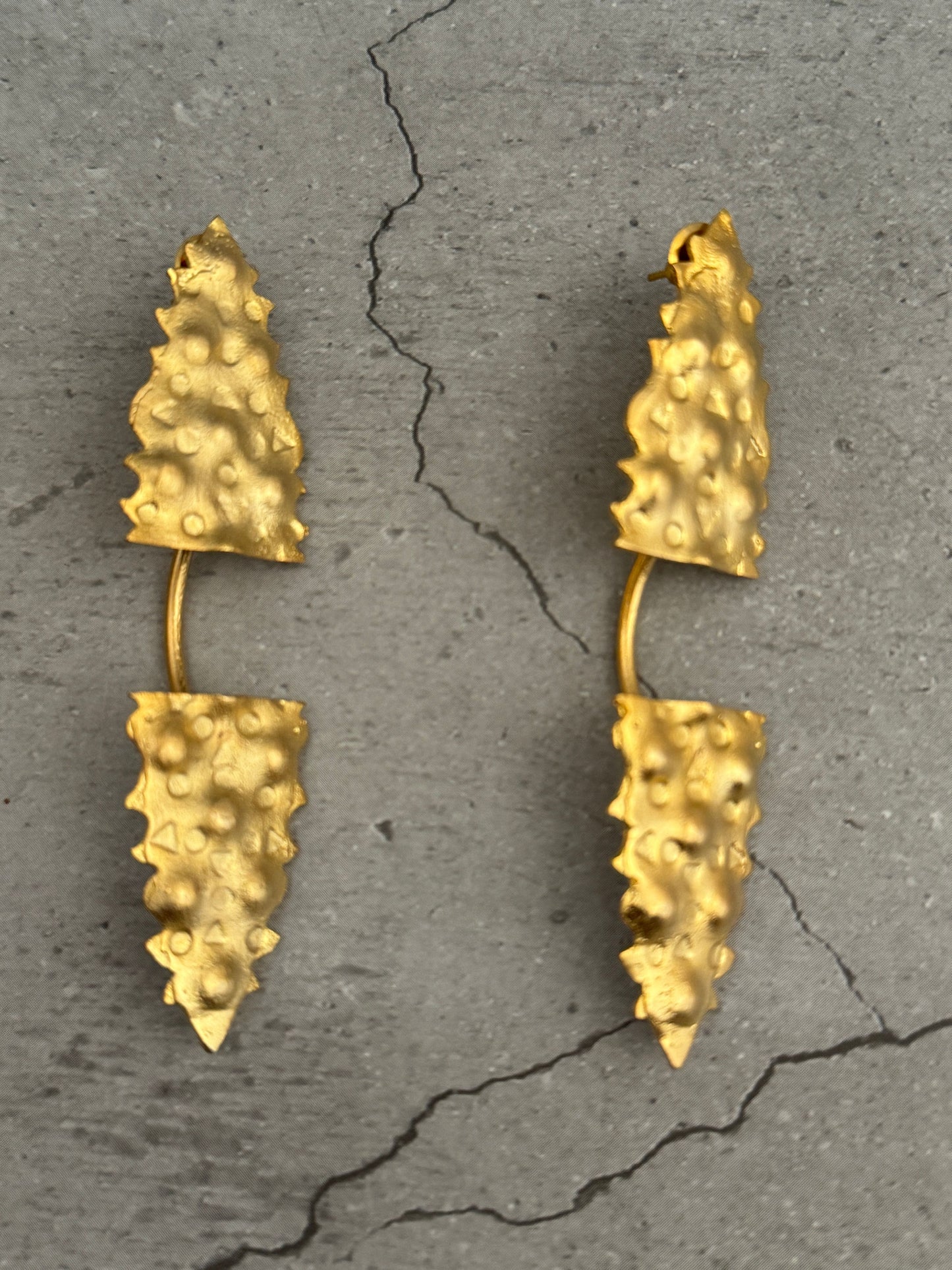 Ishara Textured Studs