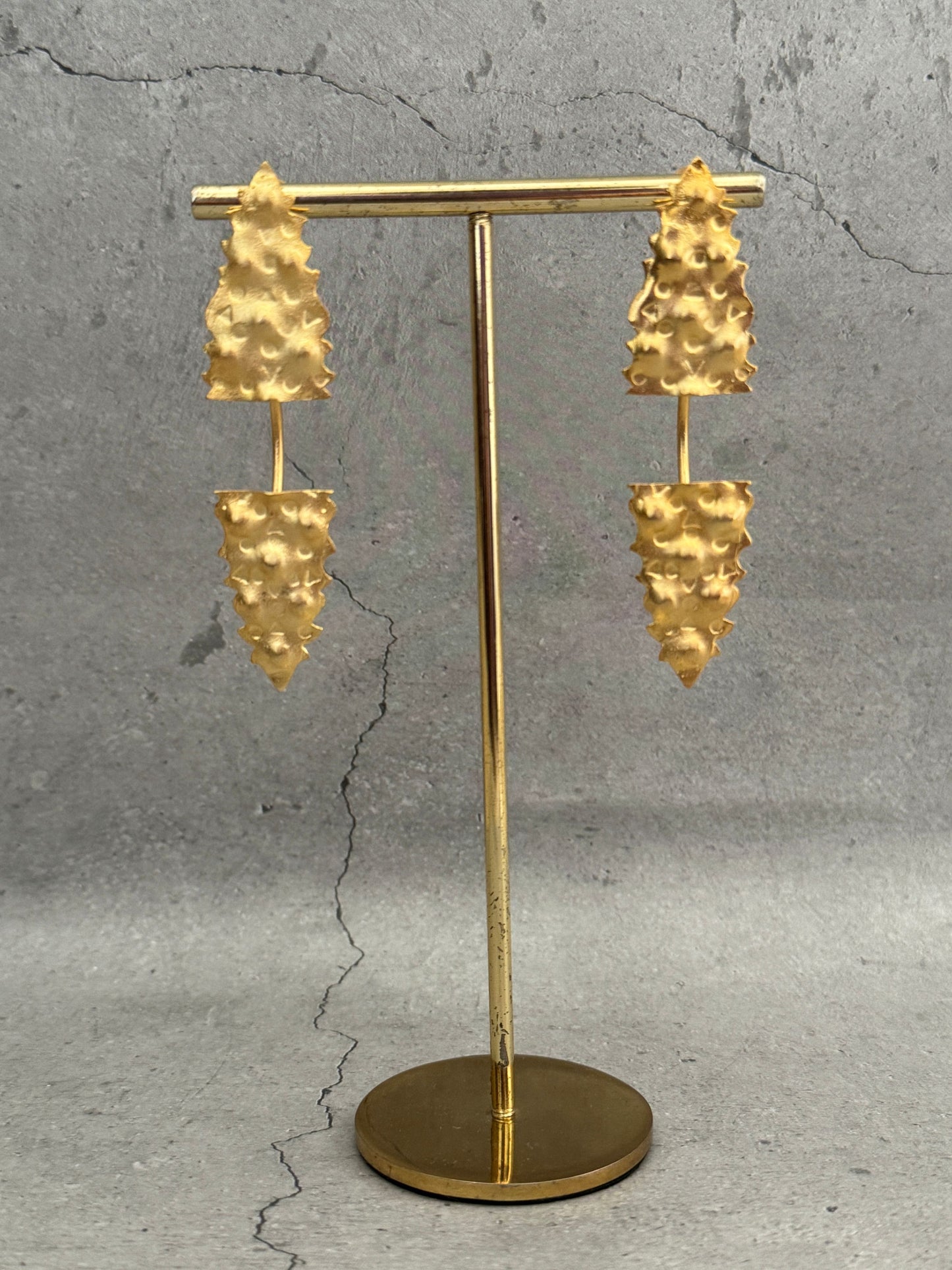 Ishara Textured Studs