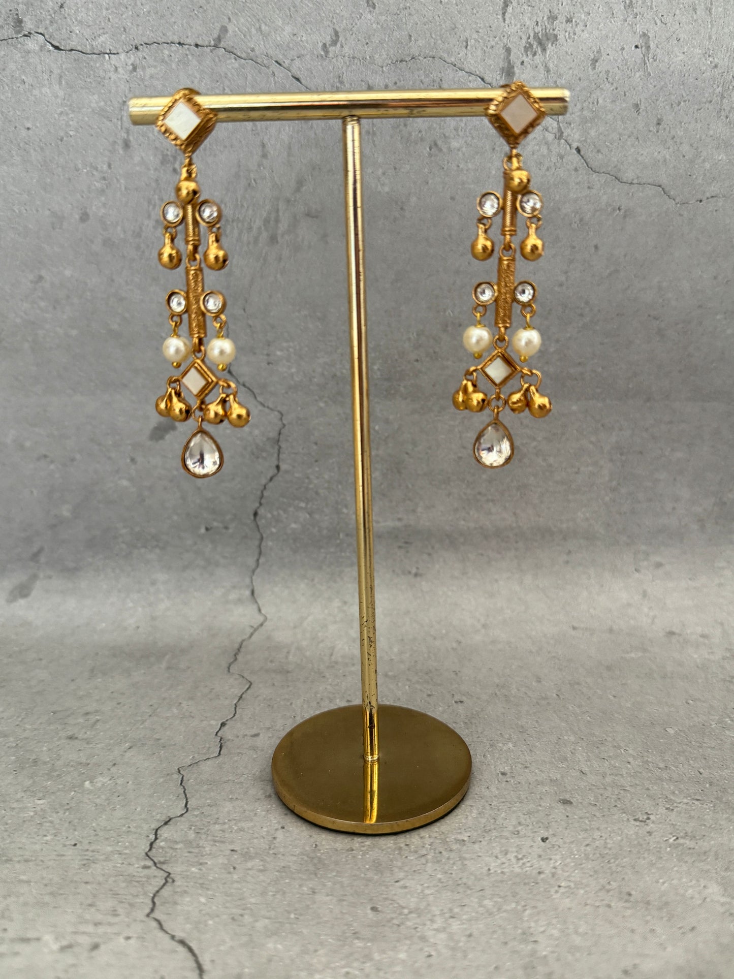 Bani Danglers