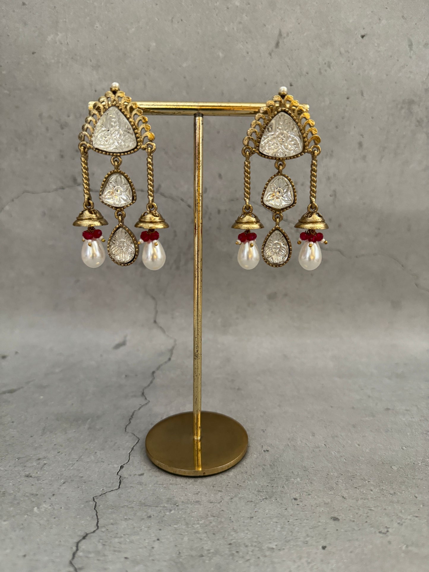 Kanika Danglers