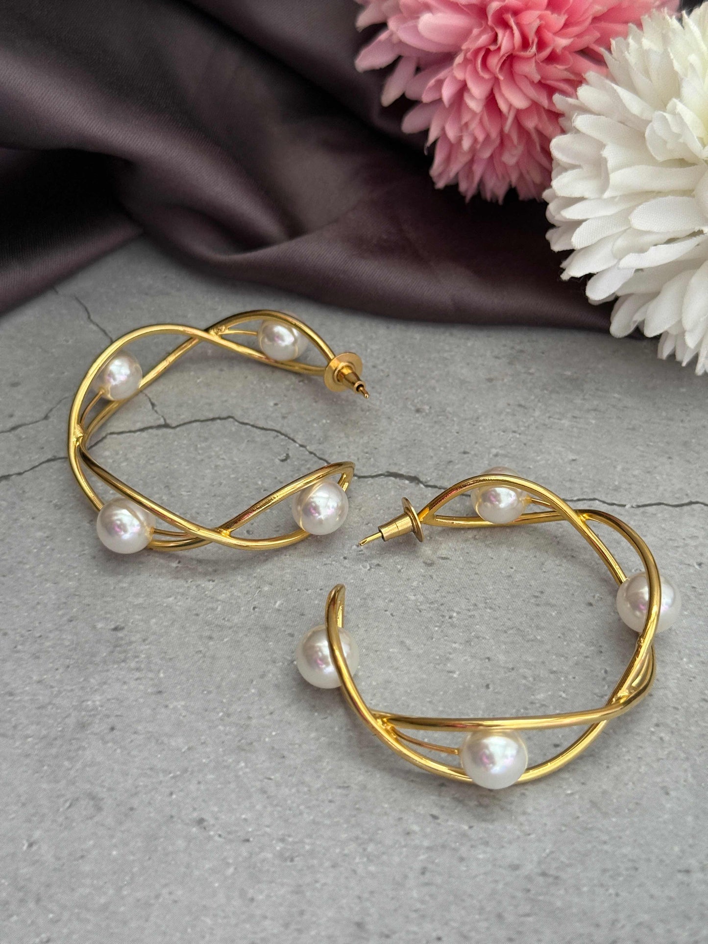 Entangled Pearl Hoops