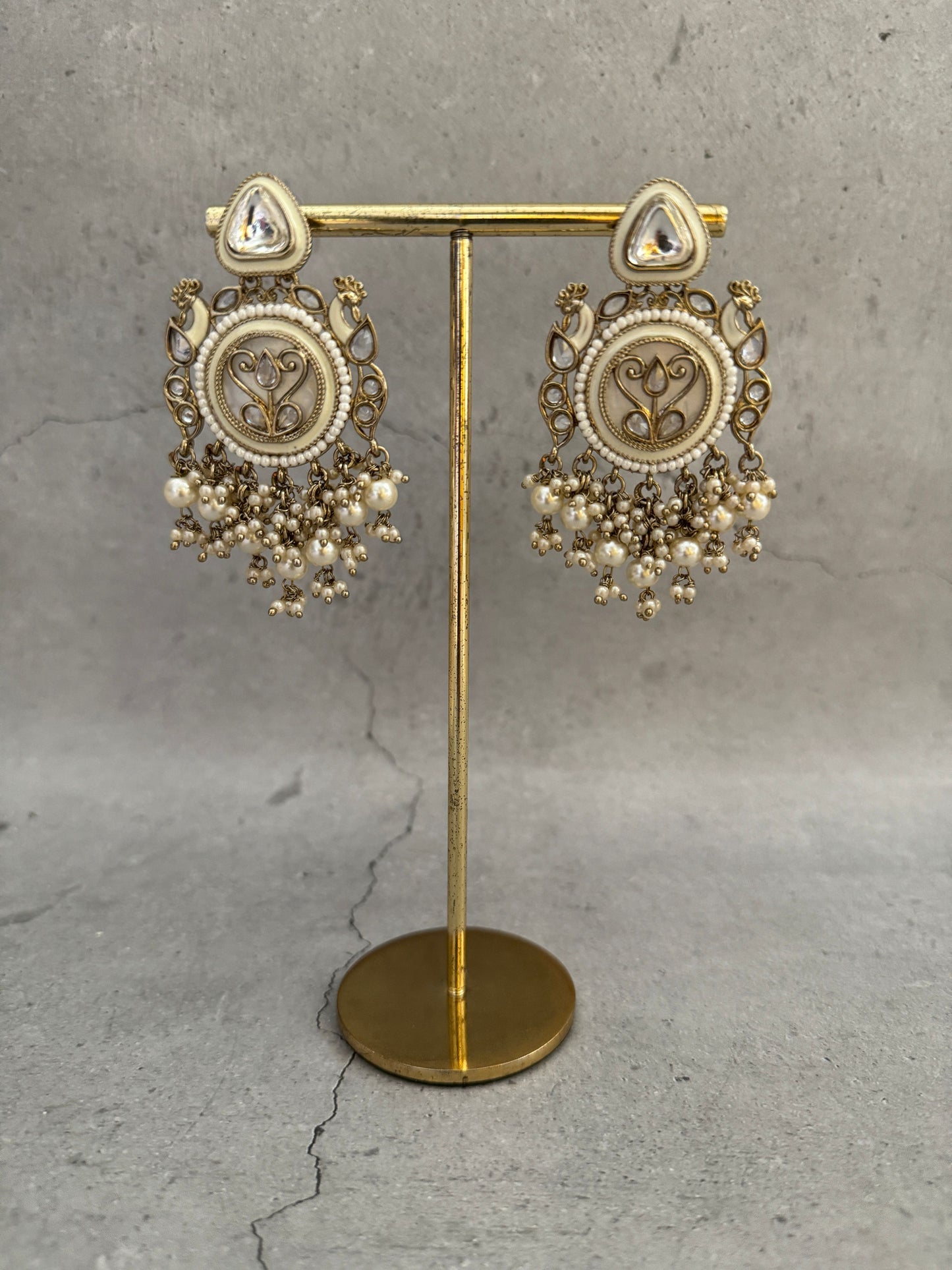 Ishani Danglers