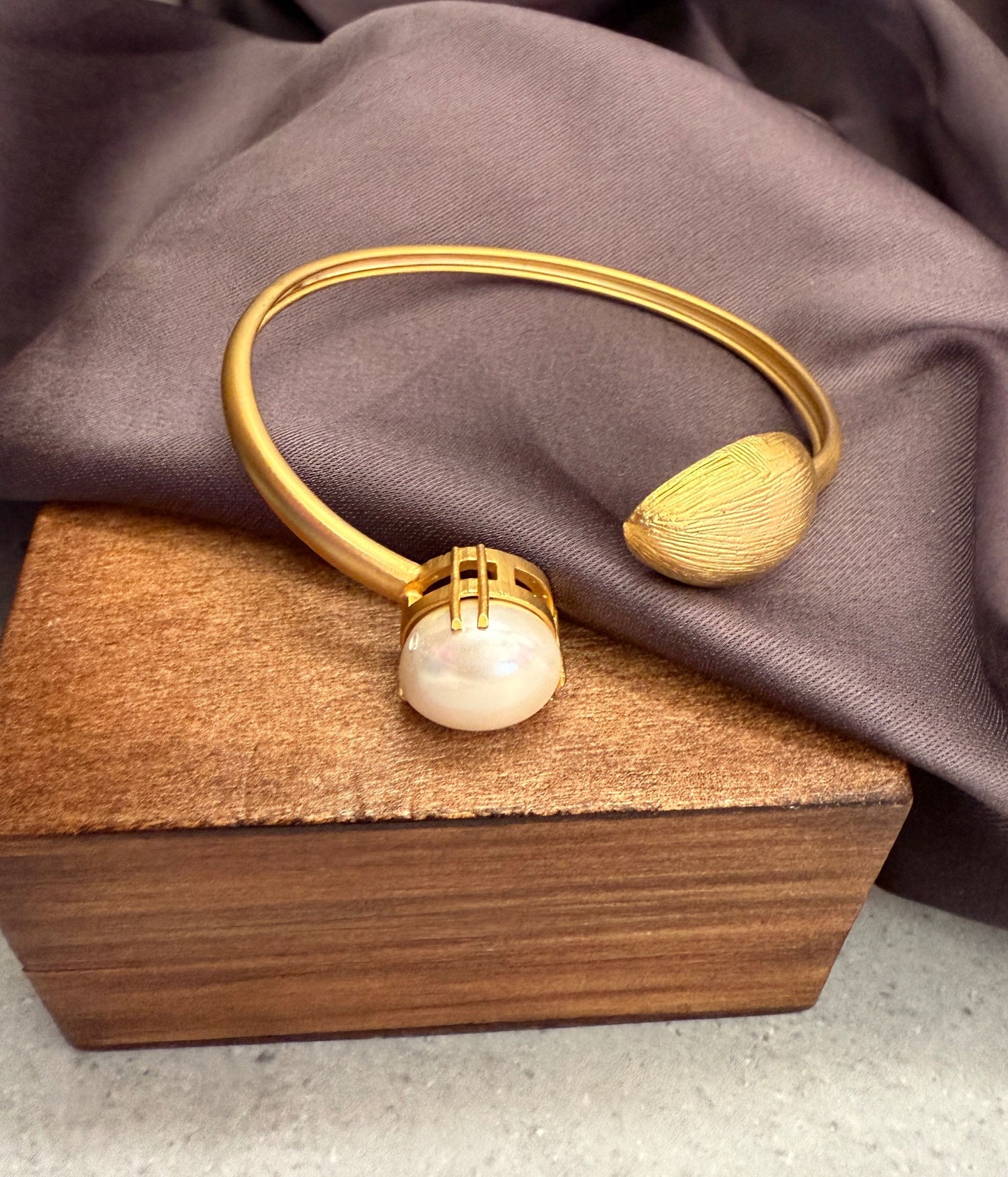 Pearl Kada Bracelet
