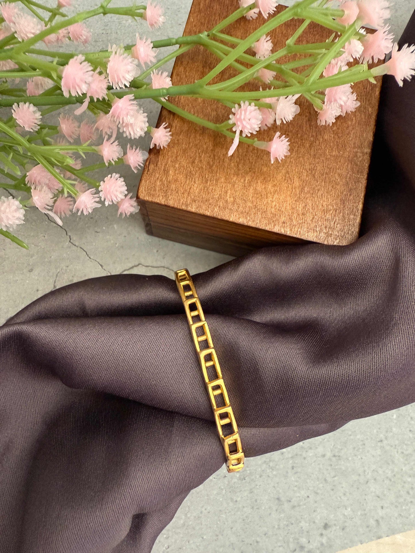 Overlap Rectangle Bracelet