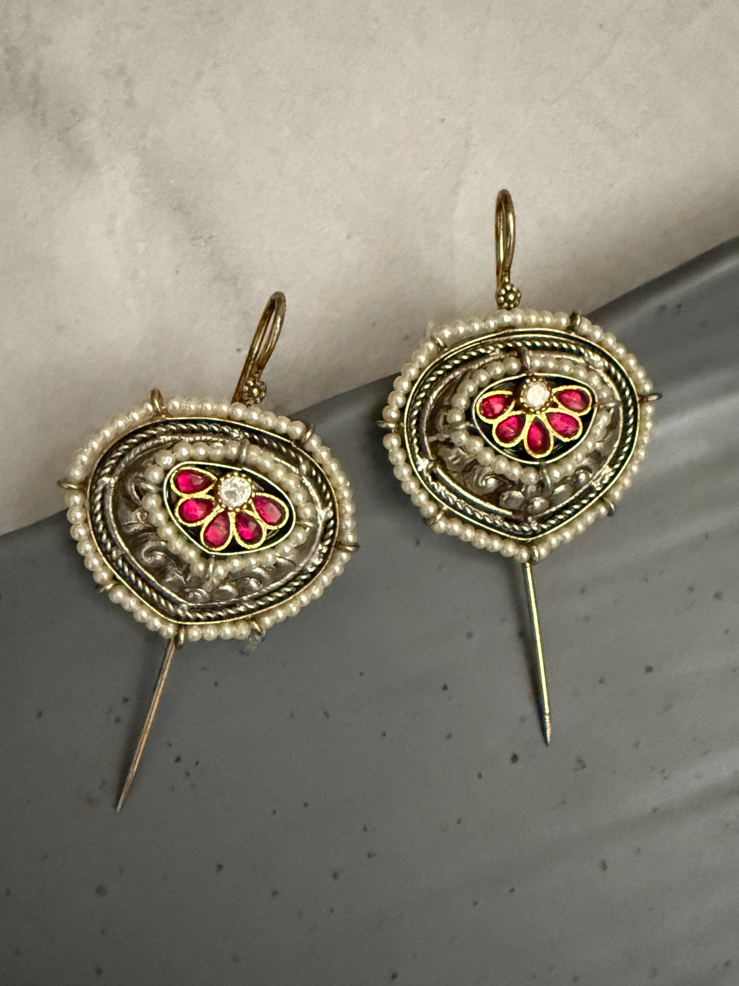 Red Heer Earcuffs