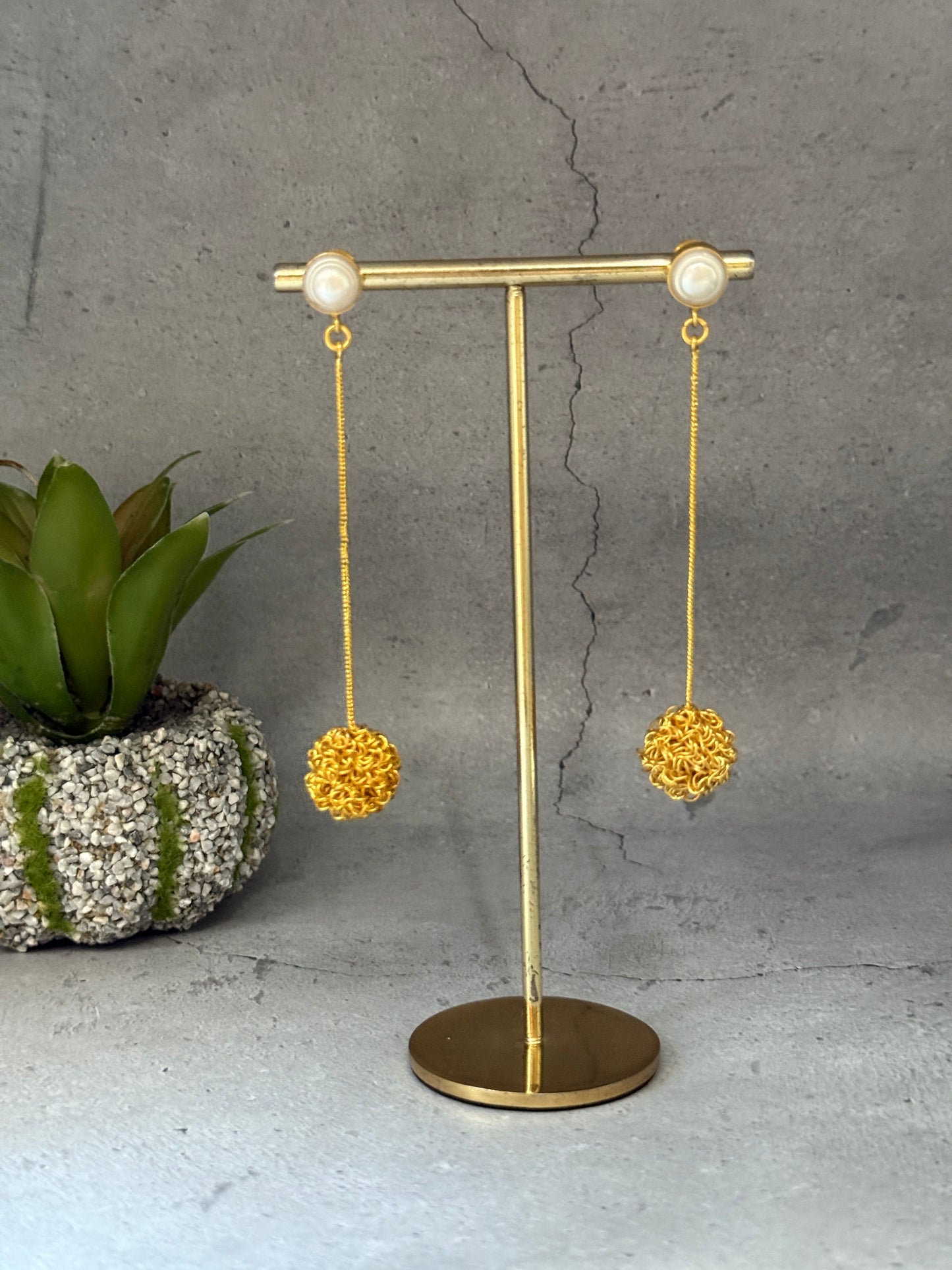 Mesh Ball Danglers