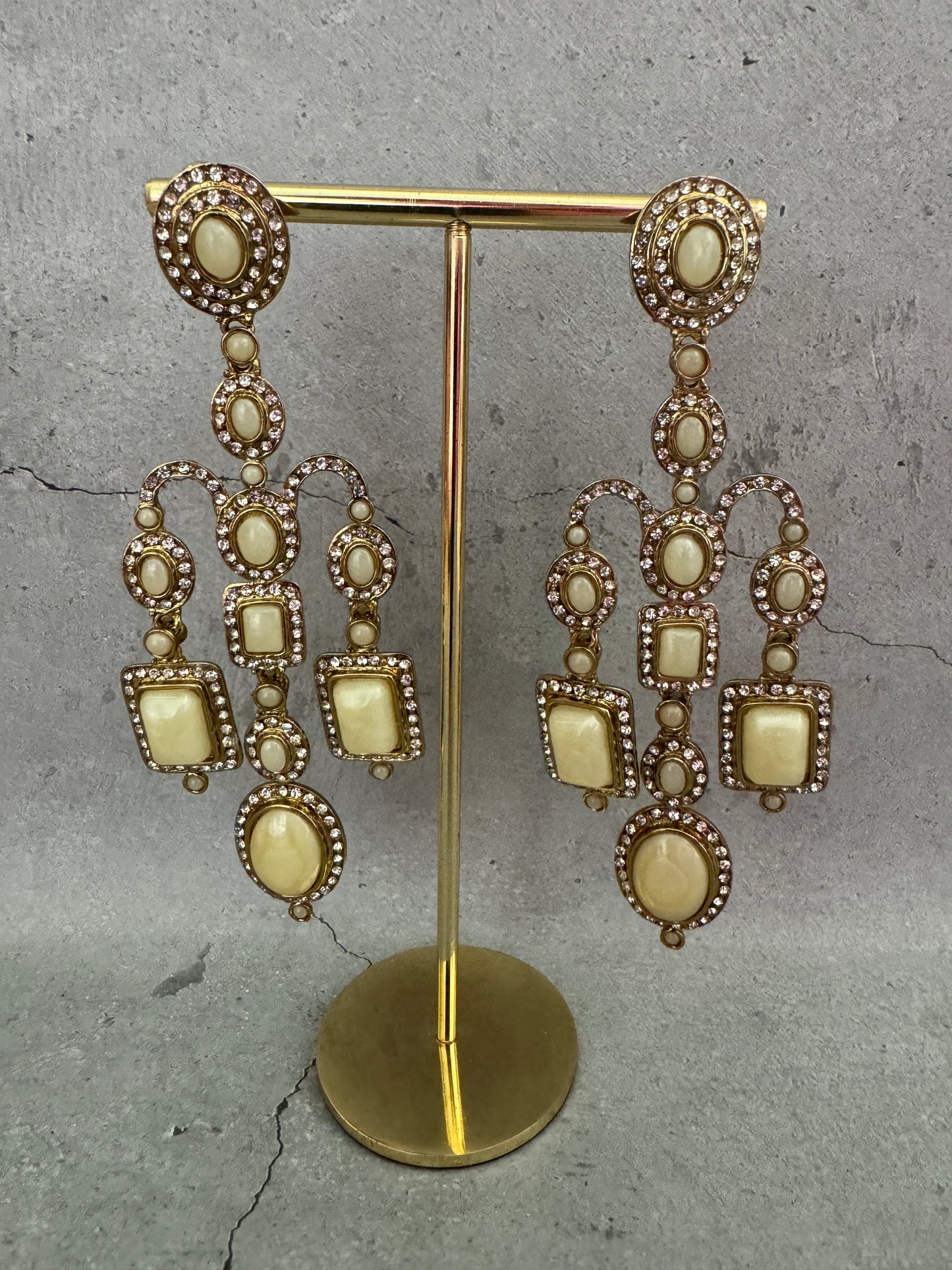 Pearl Long Chandeliers