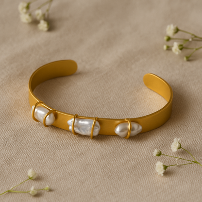 MOP Kada Bracelet