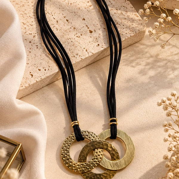 Entangled Circle Neckpiece
