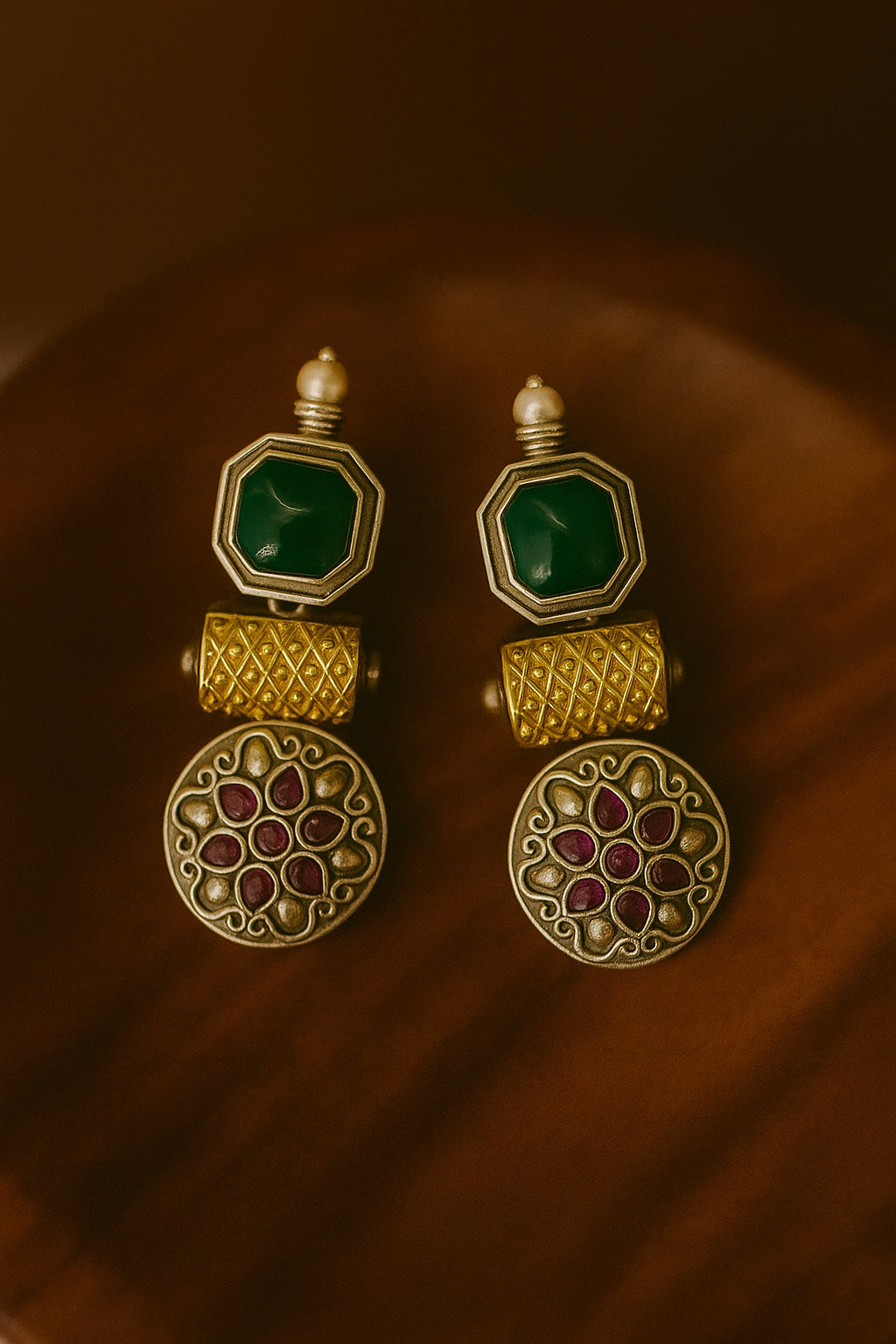 Roopika Danglers
