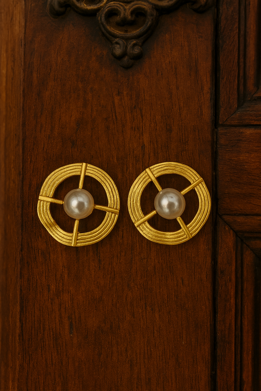 Iraaya Pearl Studs