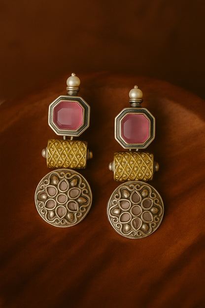 Roopika Danglers