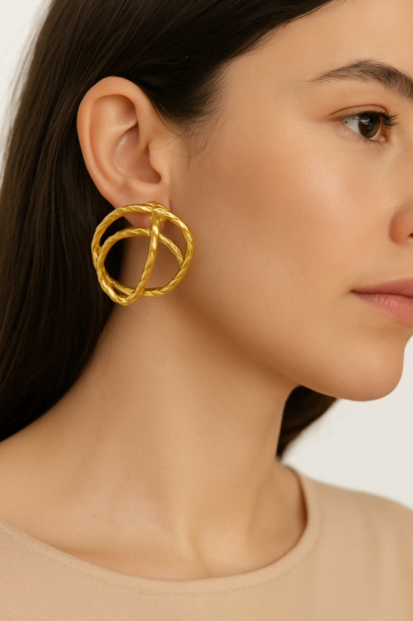 Saakshi Entangled Studs