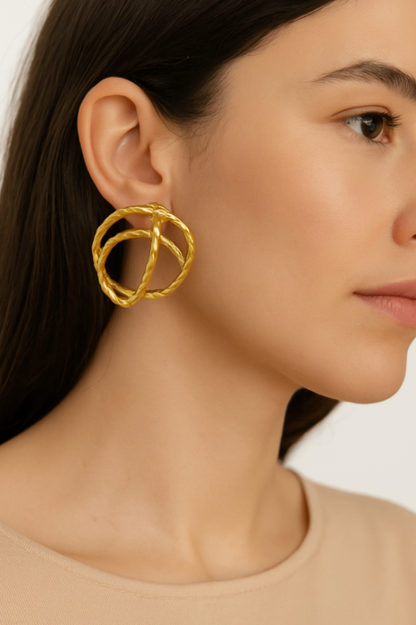 Saakshi Entangled Studs