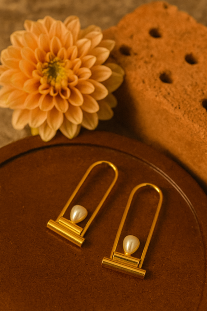 Navika Studs