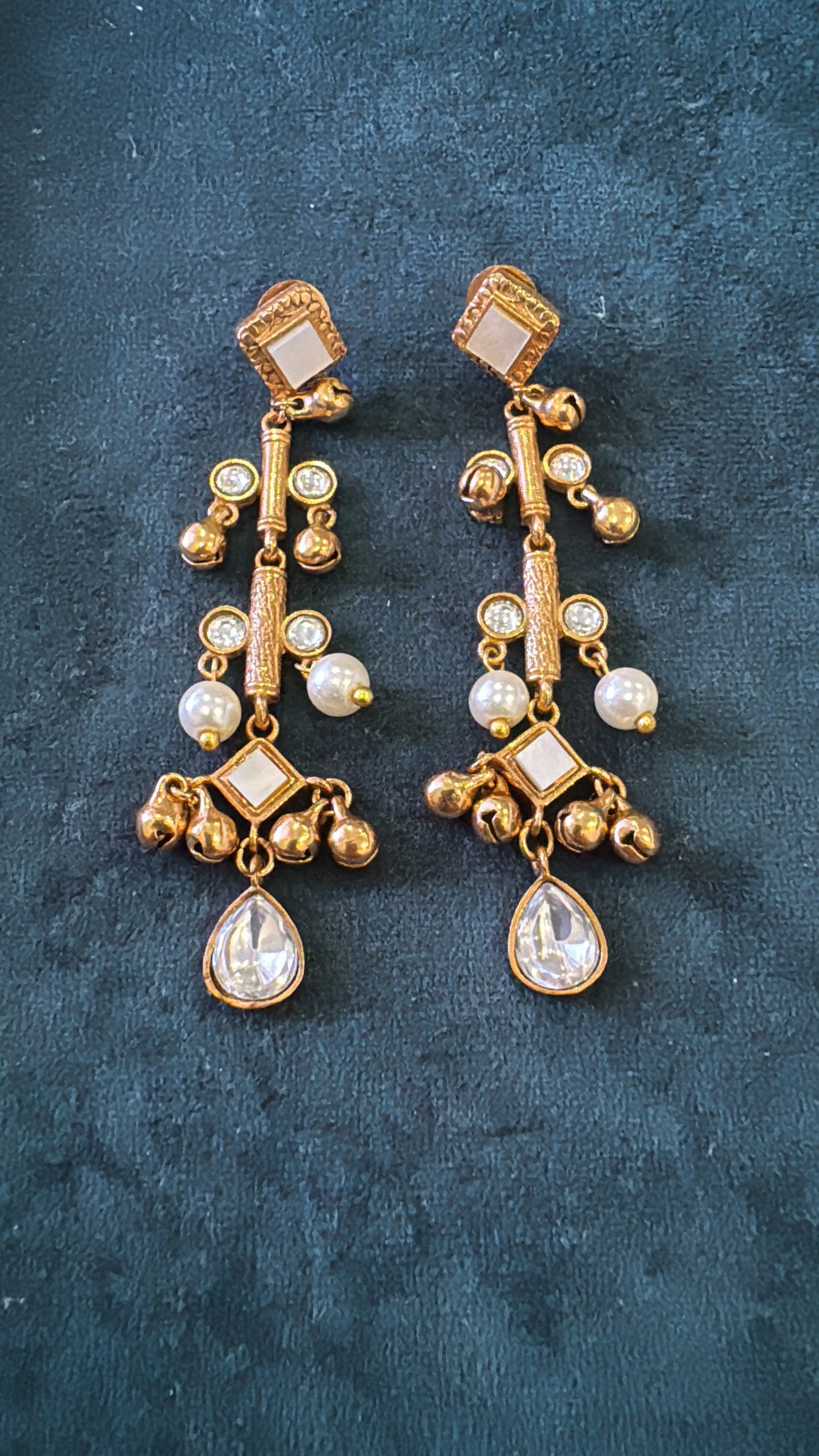 Bani Danglers