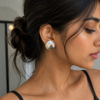 Aaruni Studs