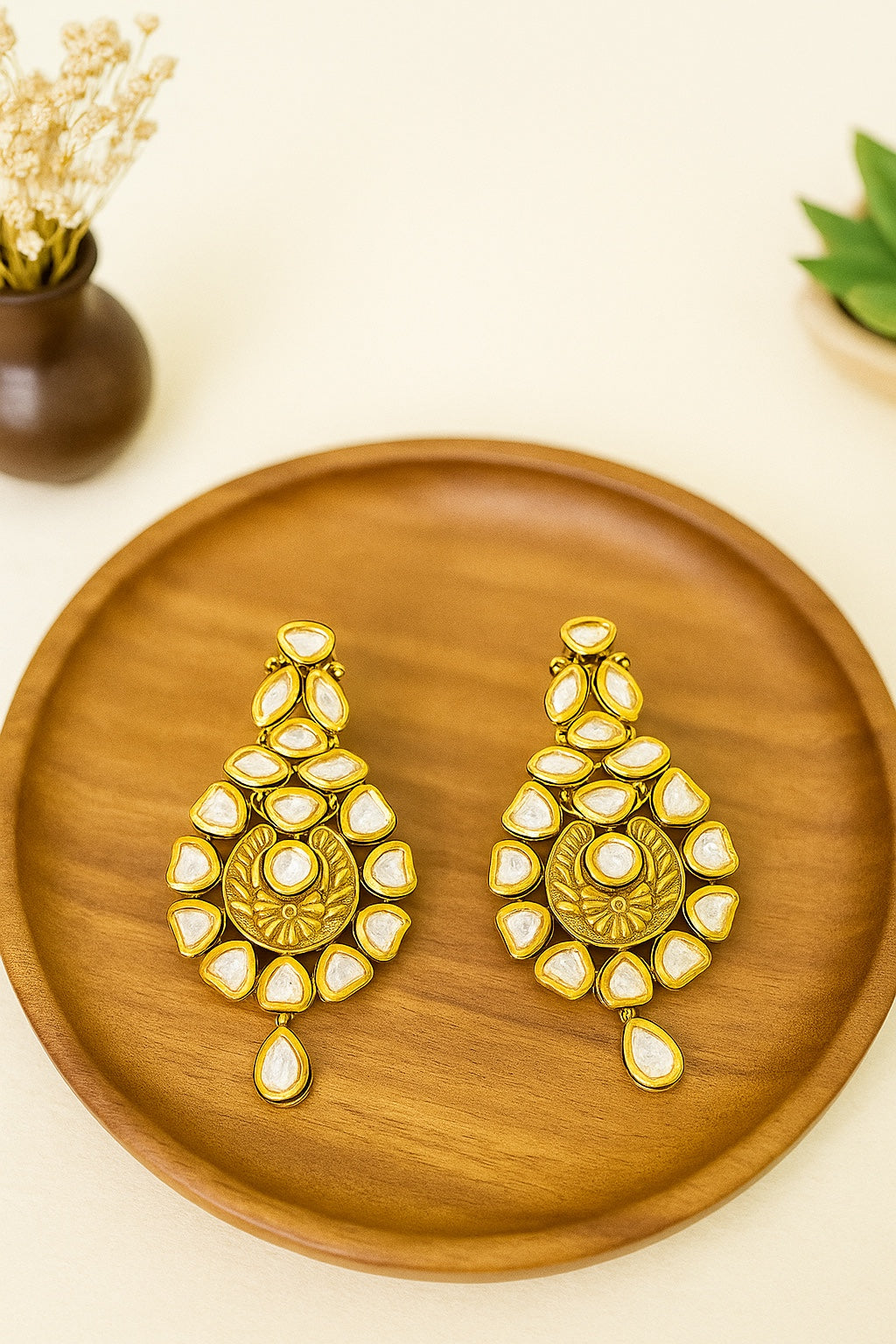 Rachita Kundan Danglers