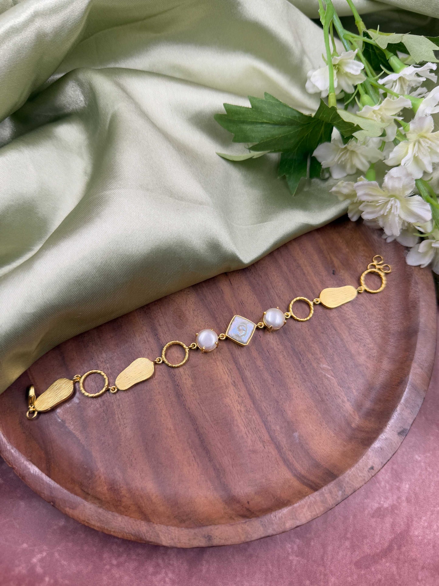 MOP Loose Bracelet