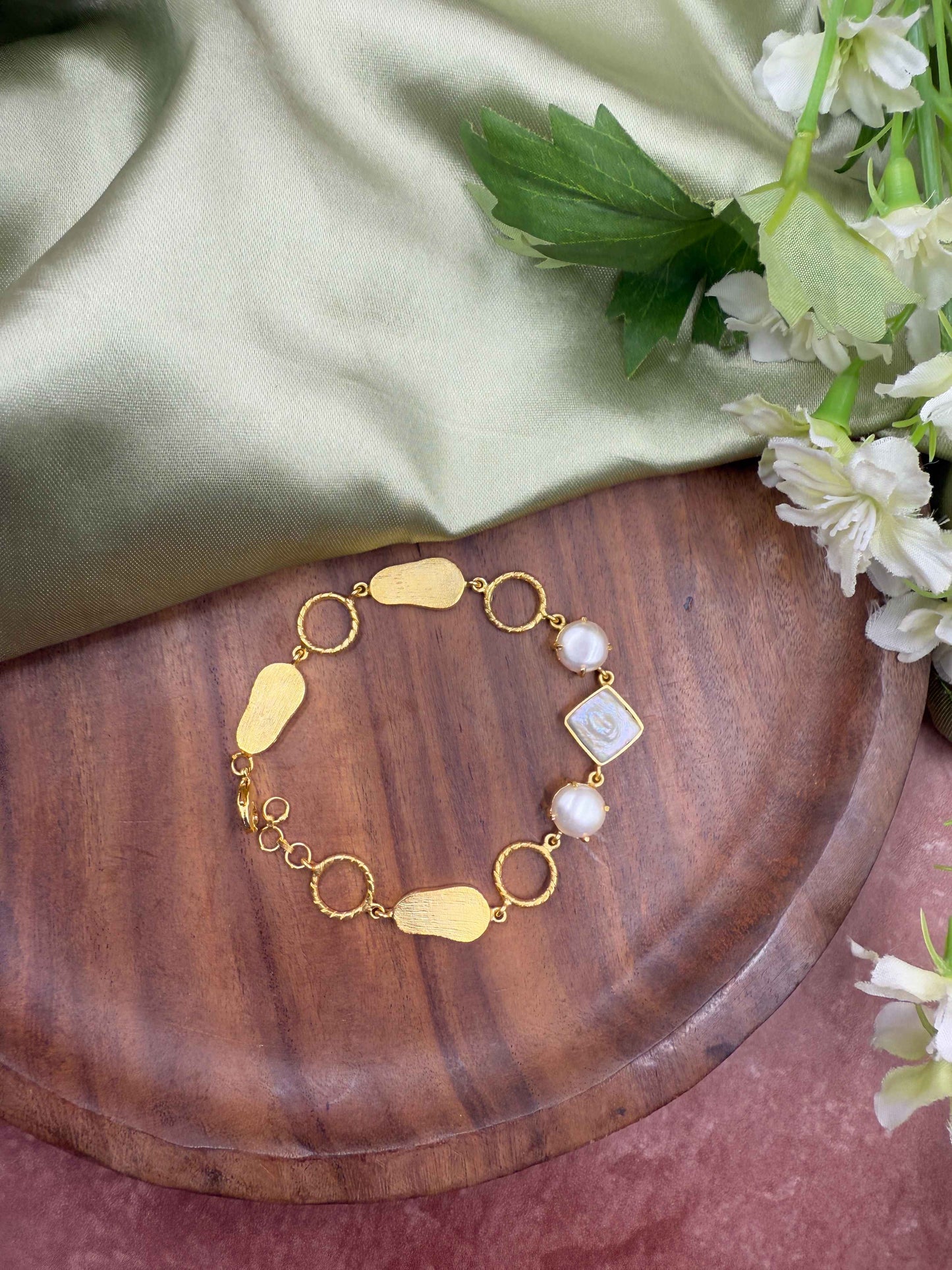 MOP Loose Bracelet