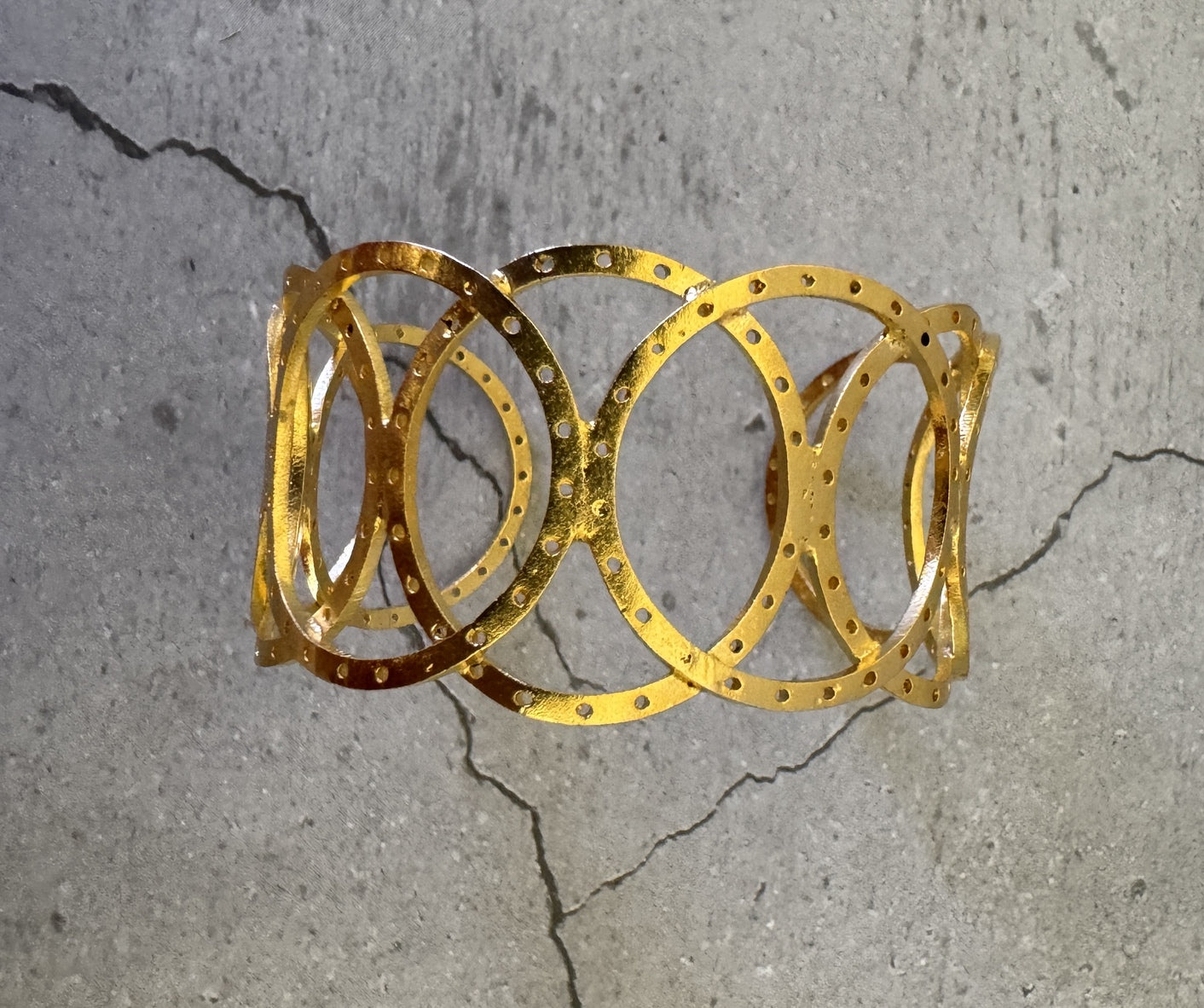 Overlap Ring Bracelet