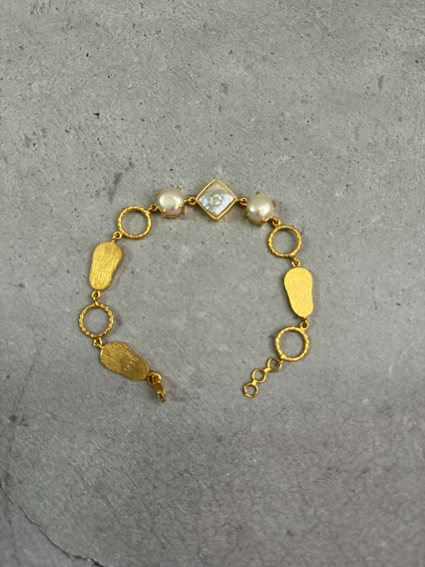 MOP Loose Bracelet
