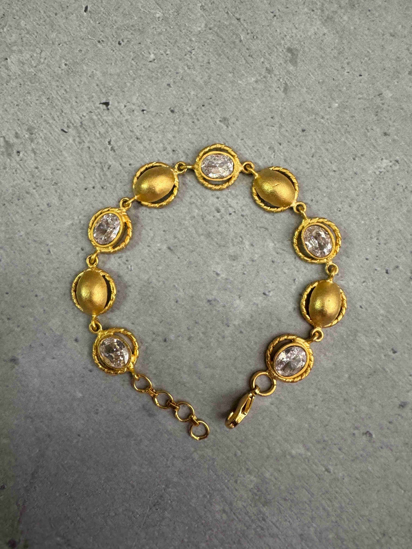 Stone Loose Bracelet