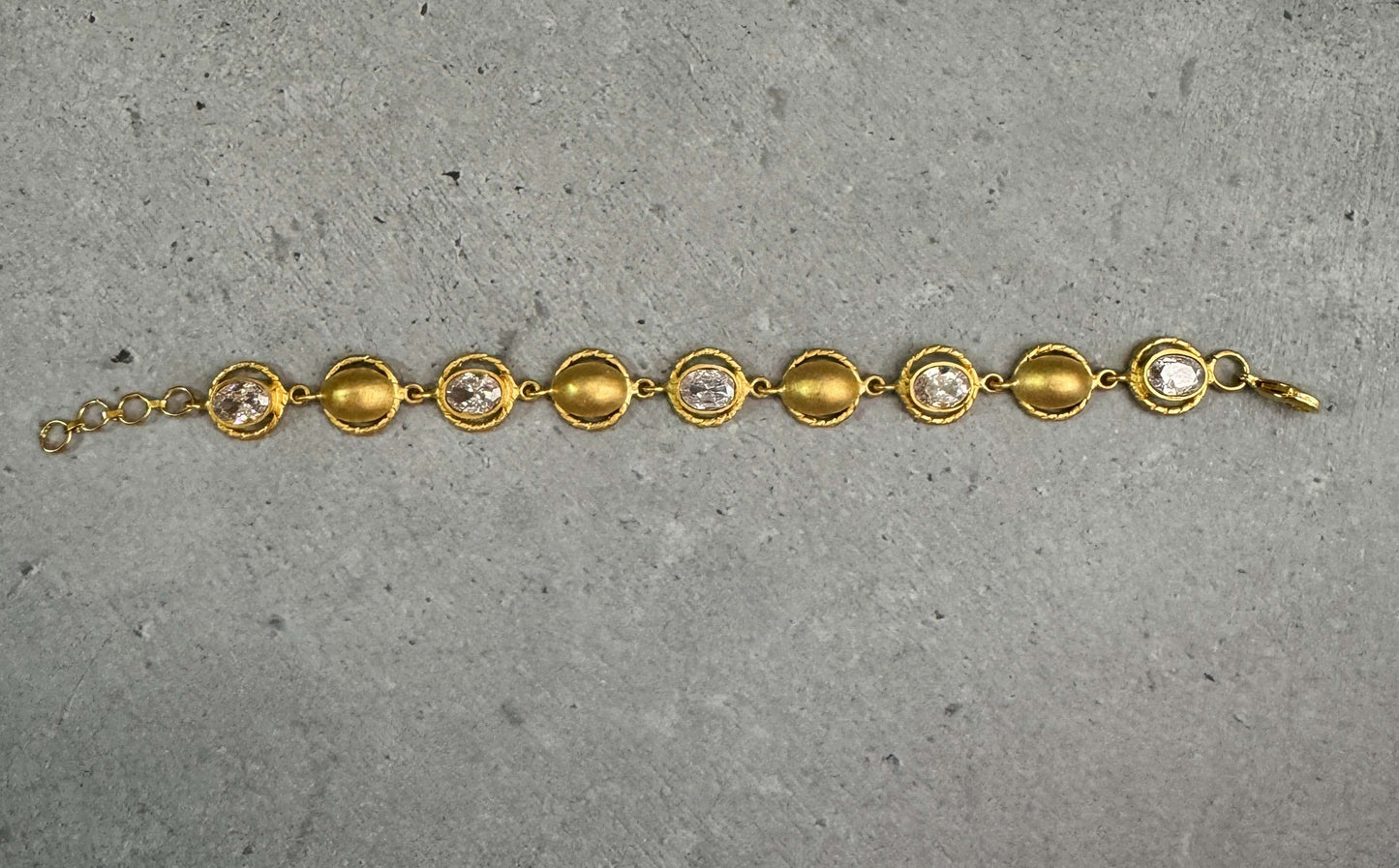 Stone Loose Bracelet