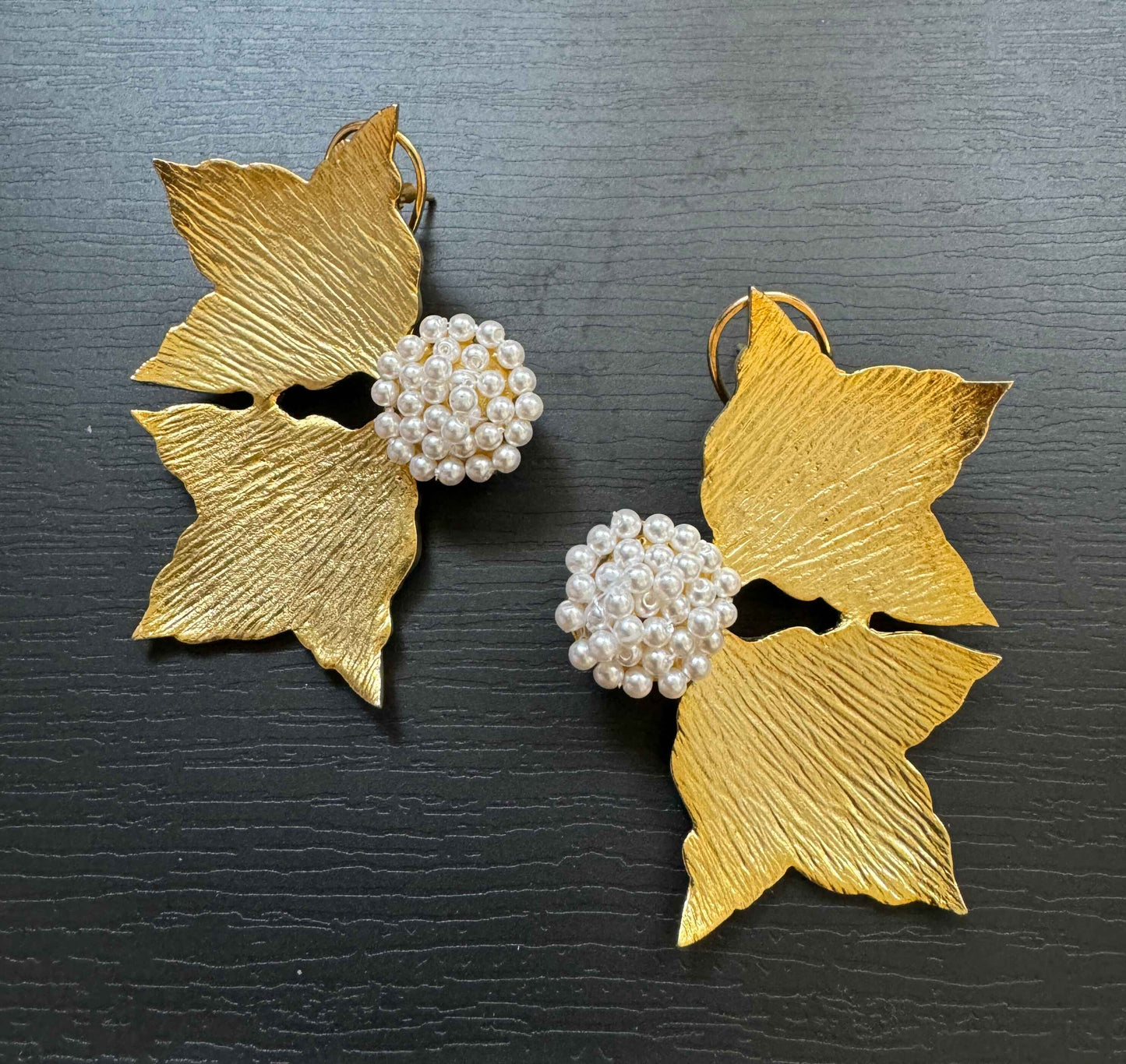 Cluster Pearl Leaf Studs