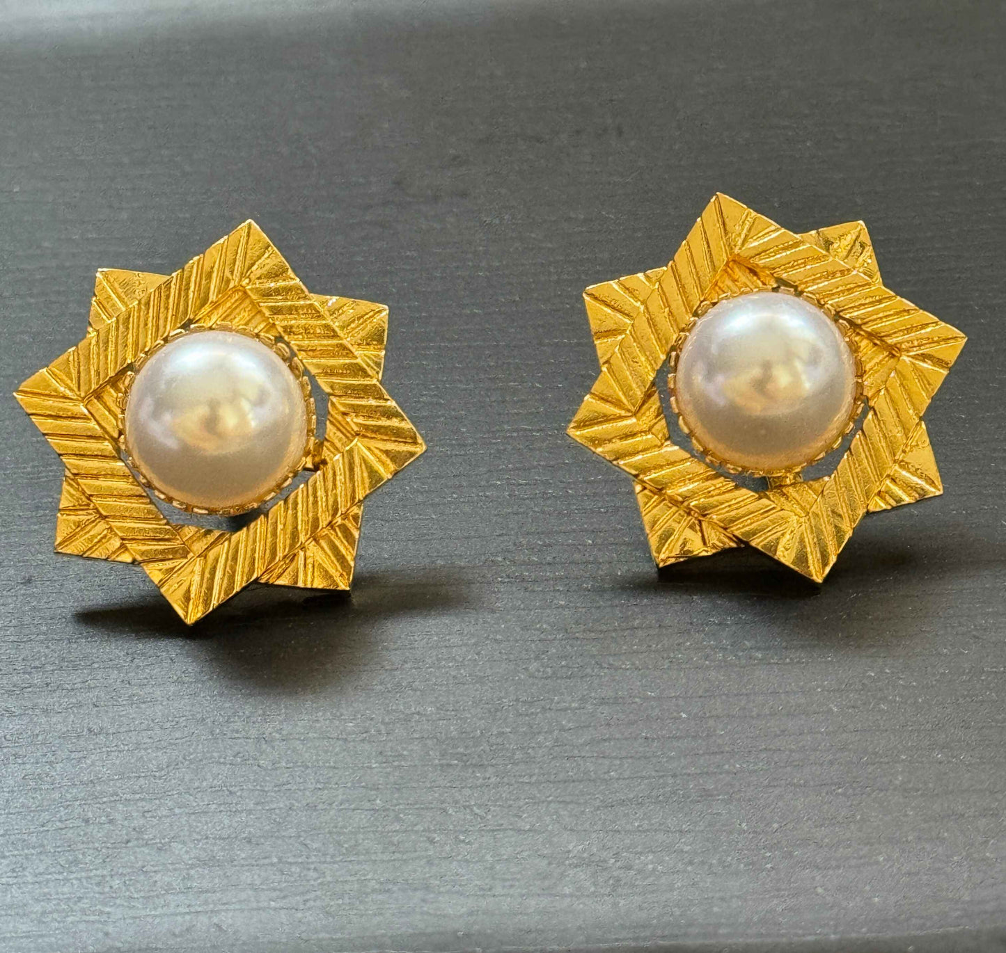 Overlap Square Pearl Studs