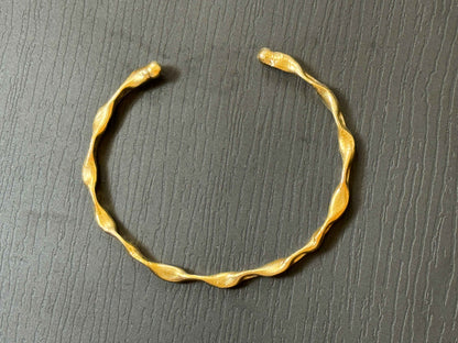 Textured Twisted Bracelet
