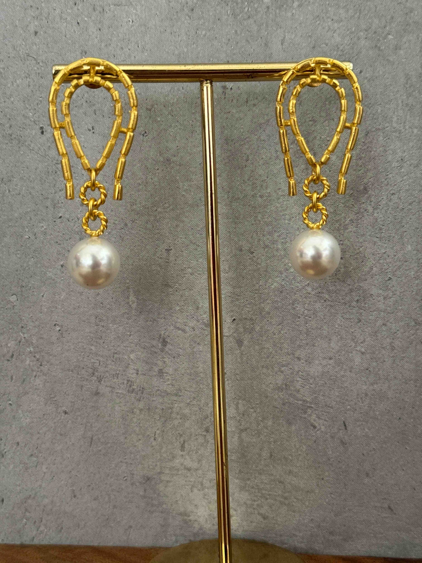 Textured Pearl Drop Studs