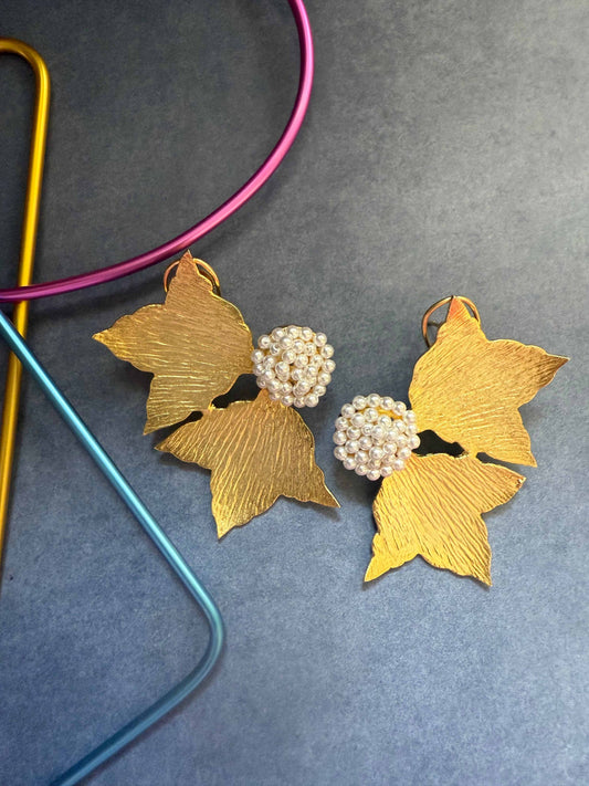 Cluster Pearl Leaf Studs