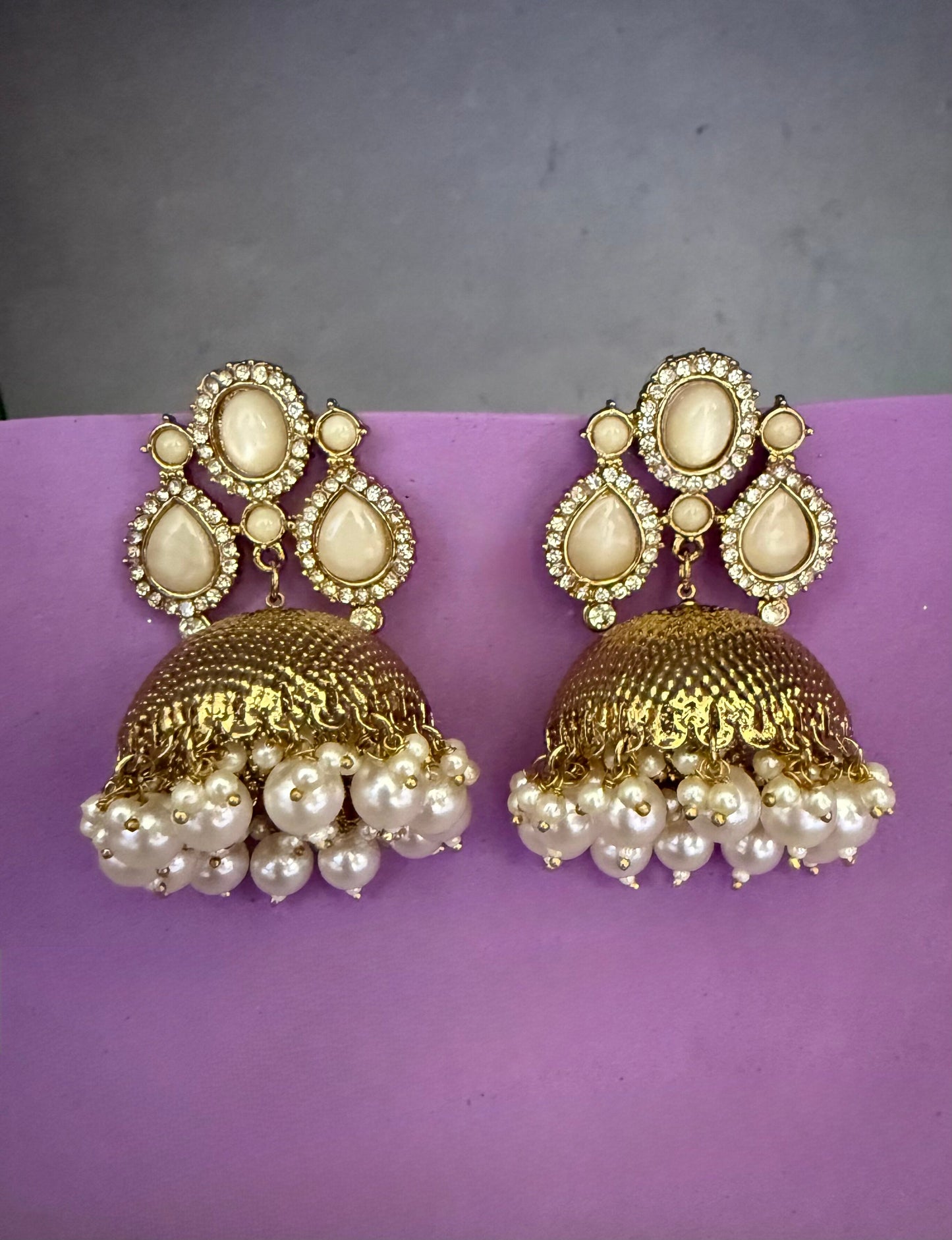 Nyra Jhumkis
