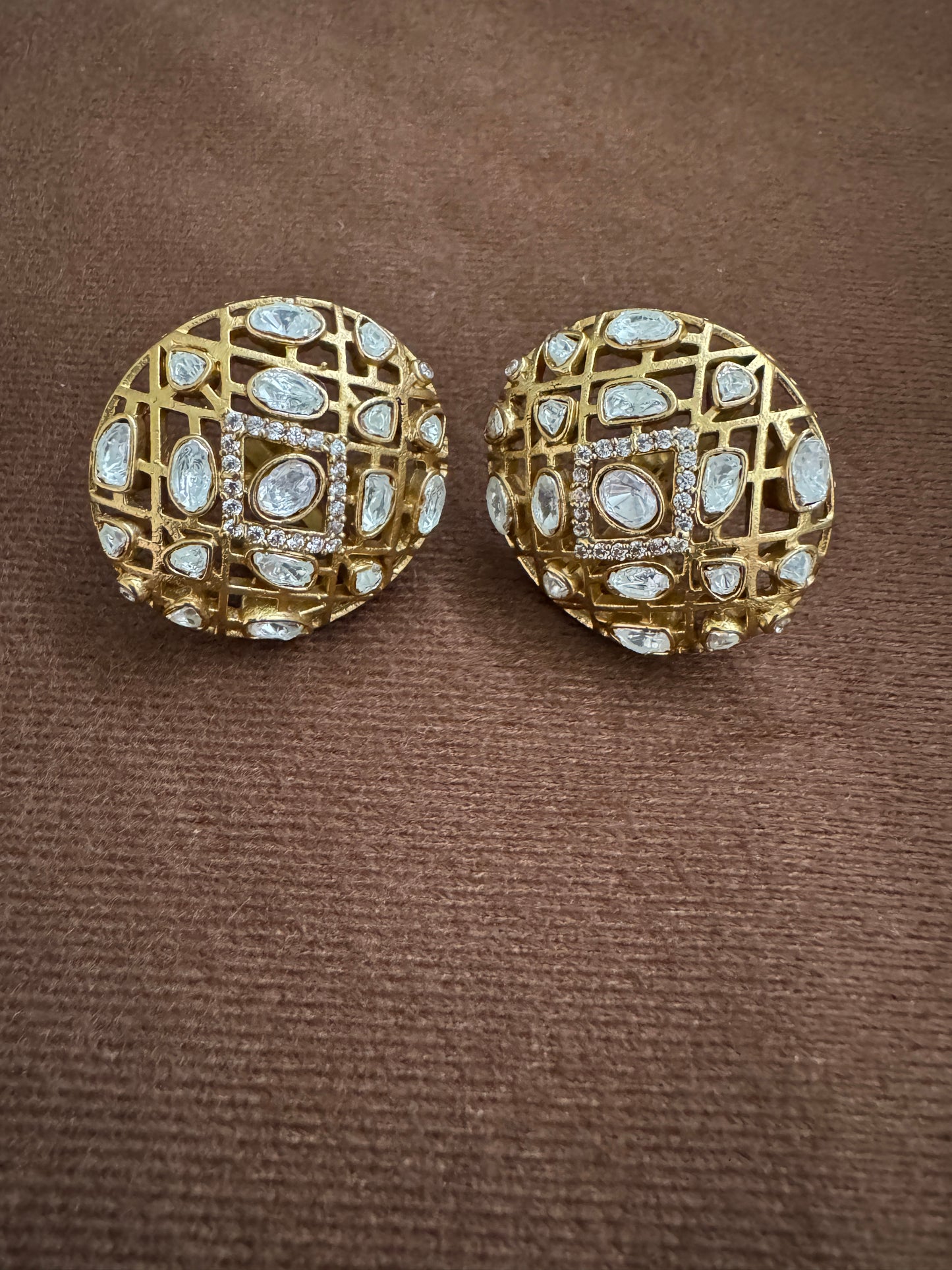 Oval Moissanite Jaali studs