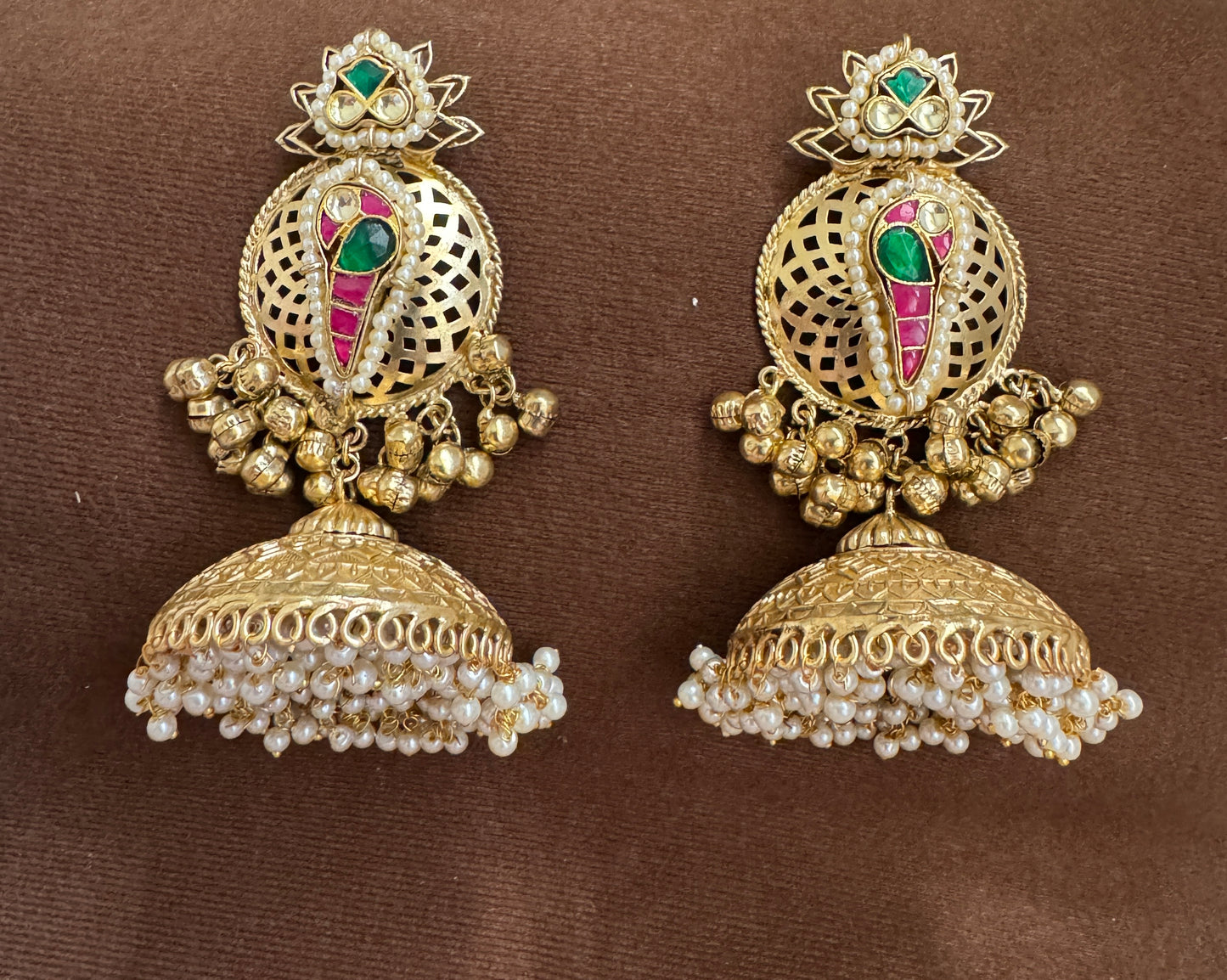 Shagun Jhumkis