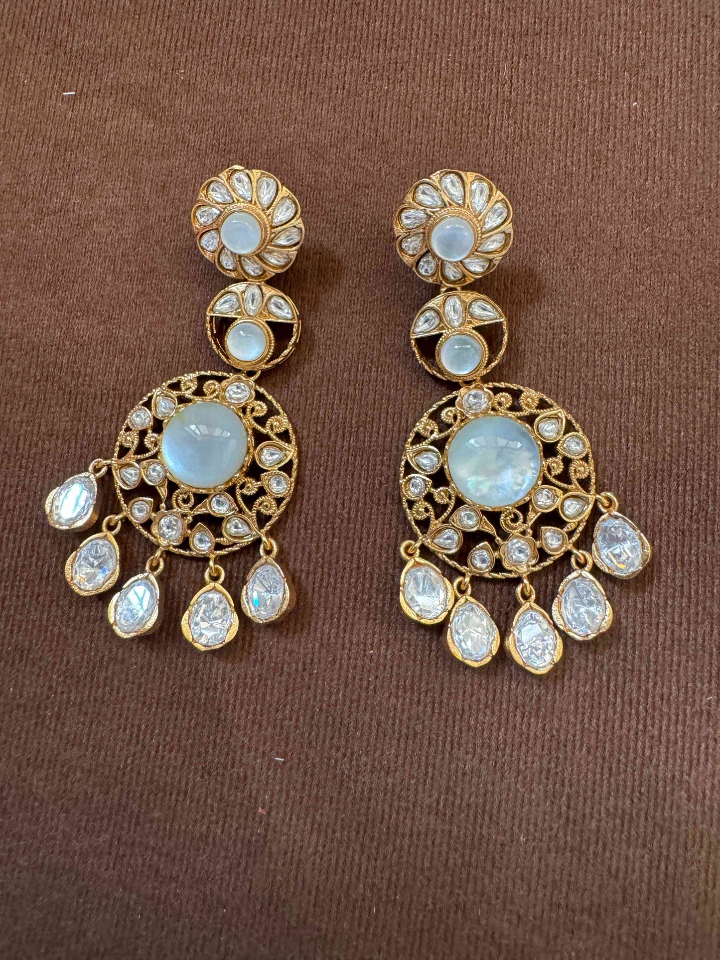 Tia Danglers