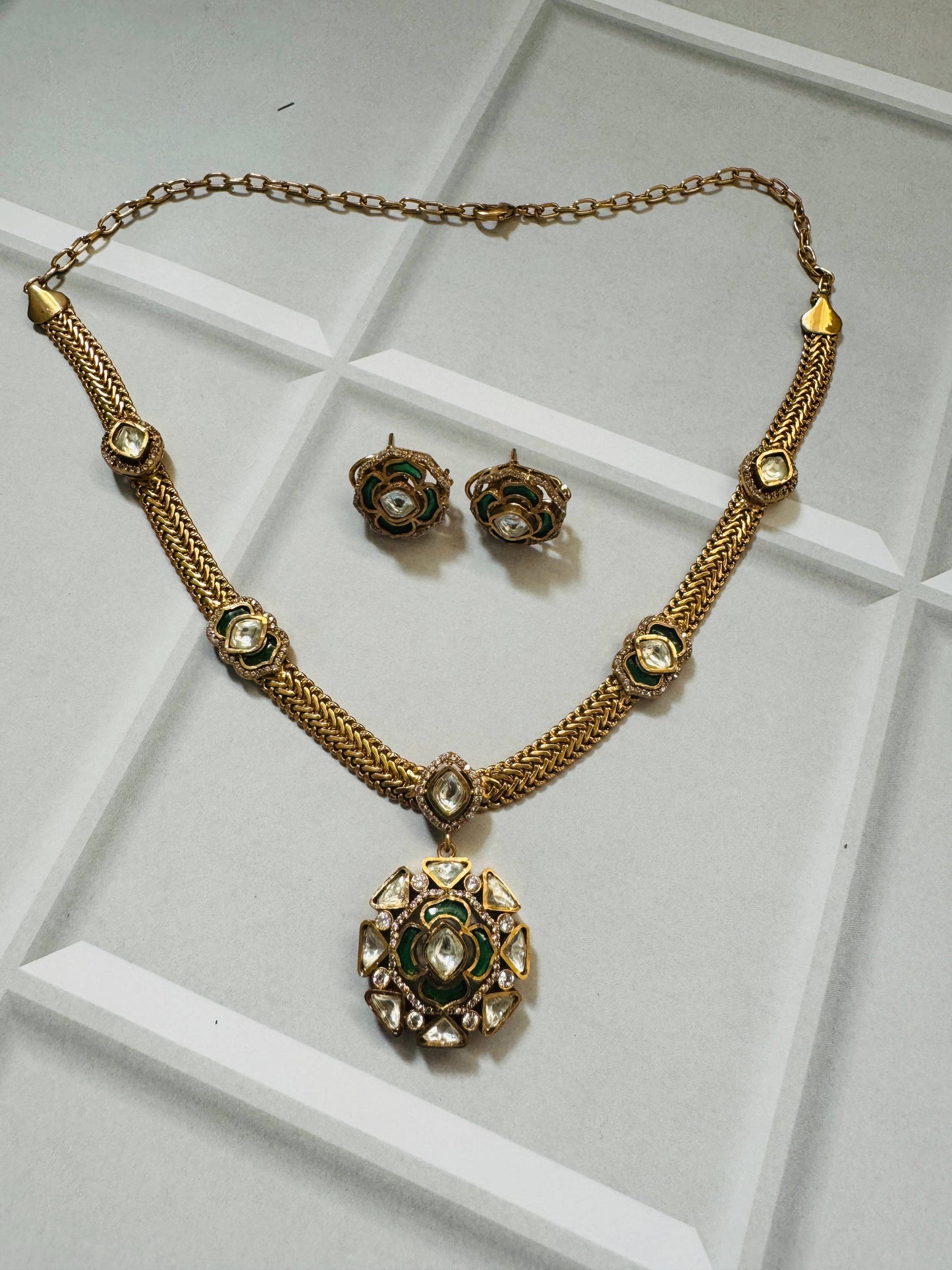 Green Radhika Pendant Set