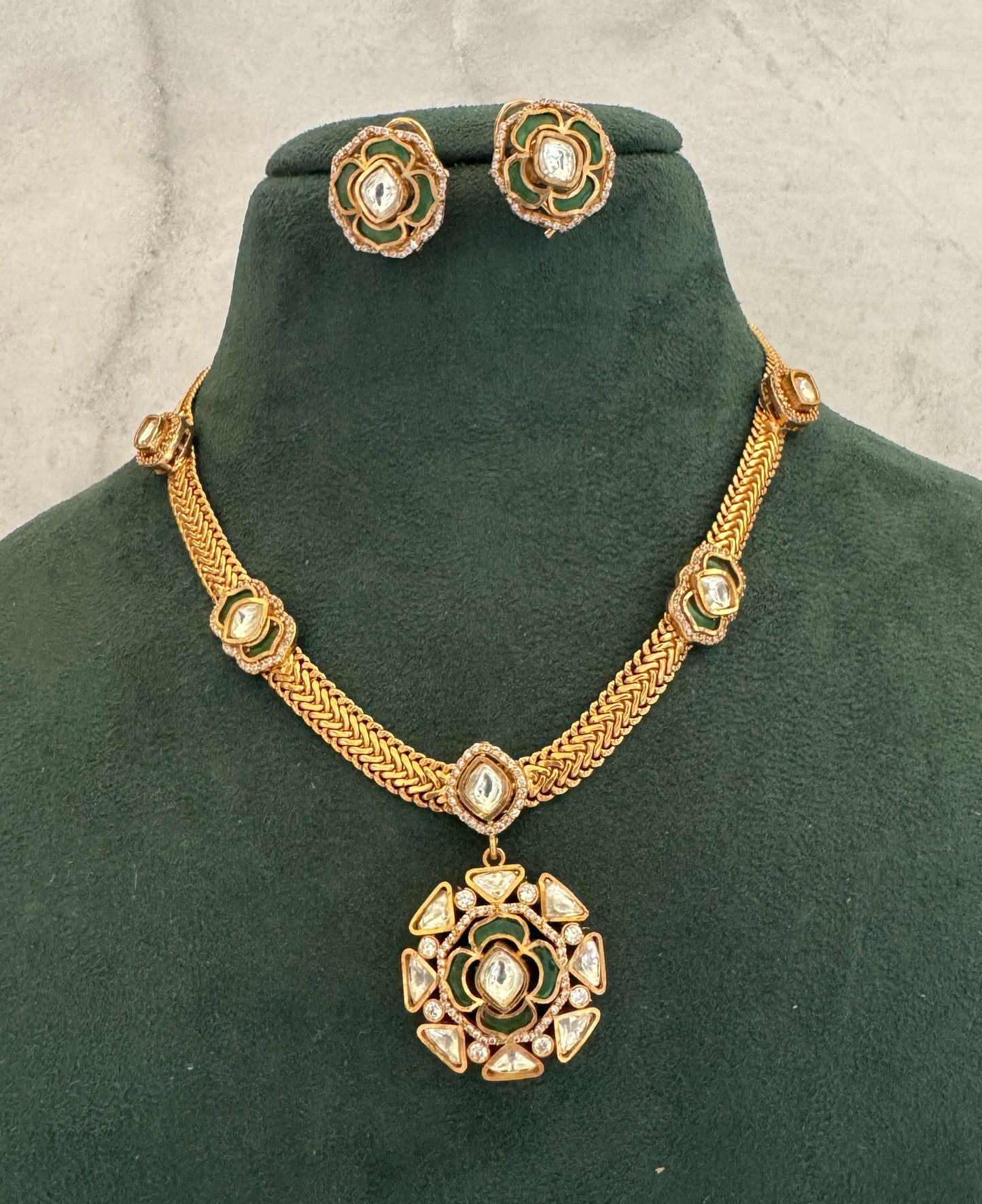 Green Radhika Pendant Set