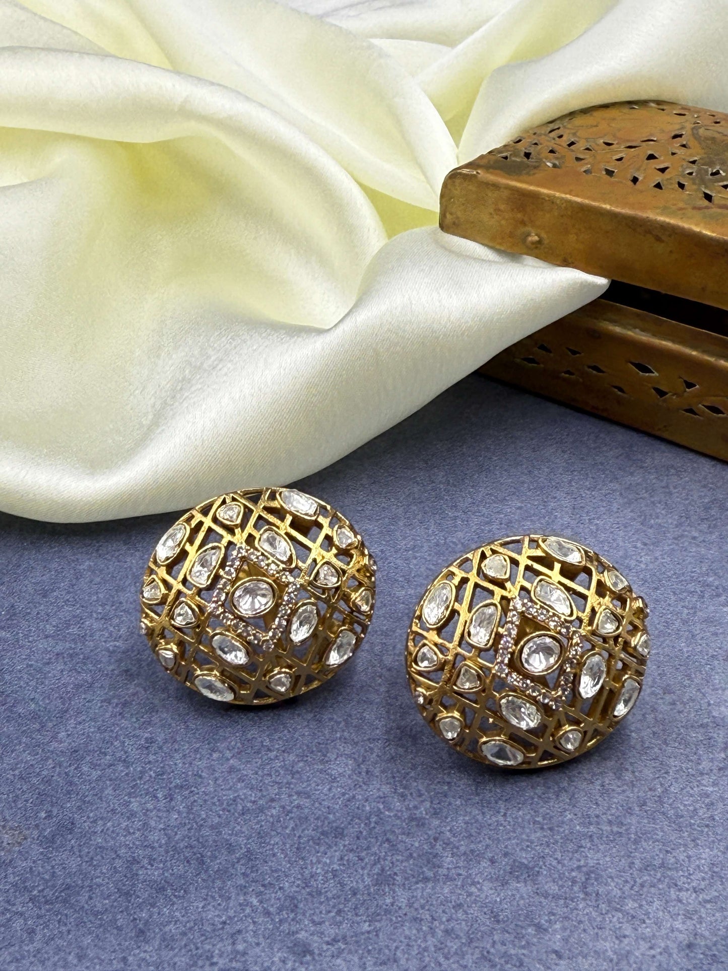 Oval Moissanite Jaali studs