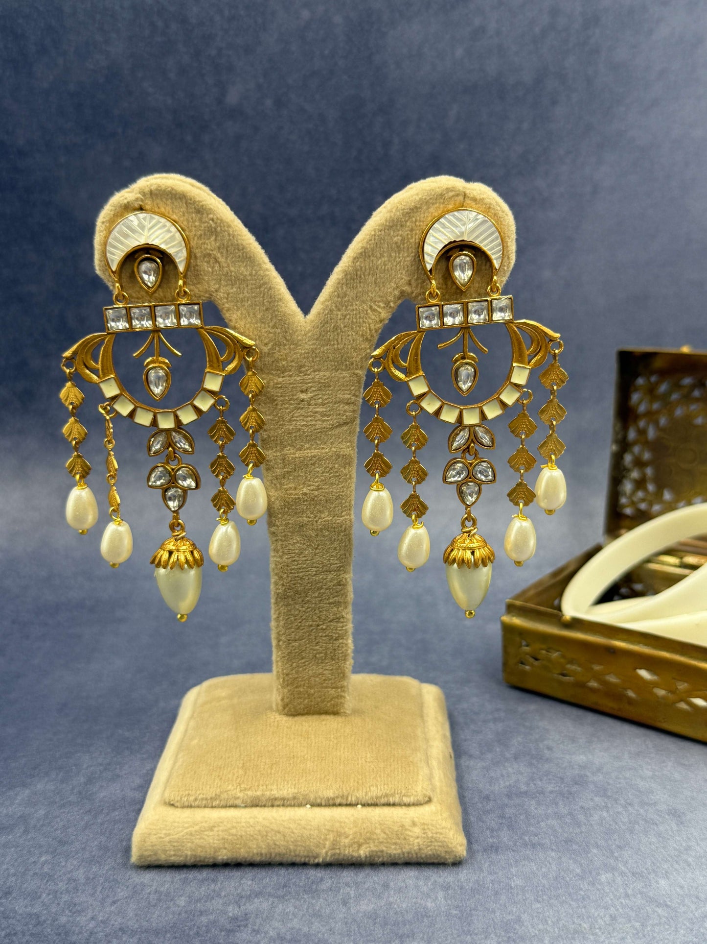 Meeru Danglers