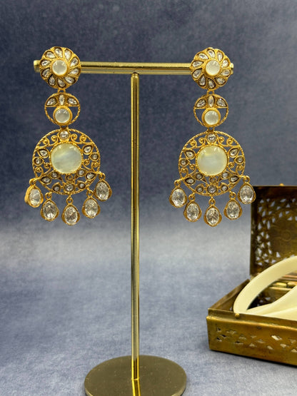 Tia Danglers