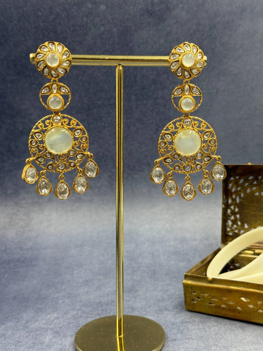 Tia Danglers