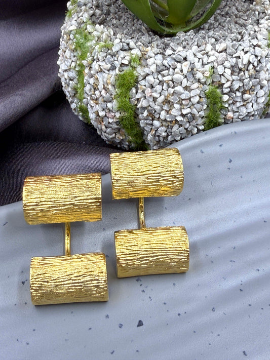 Double Log Studs