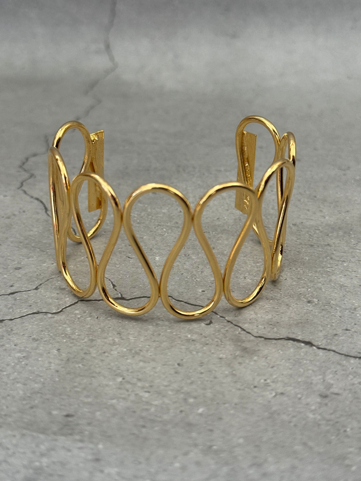 Curve Statement Bracelet